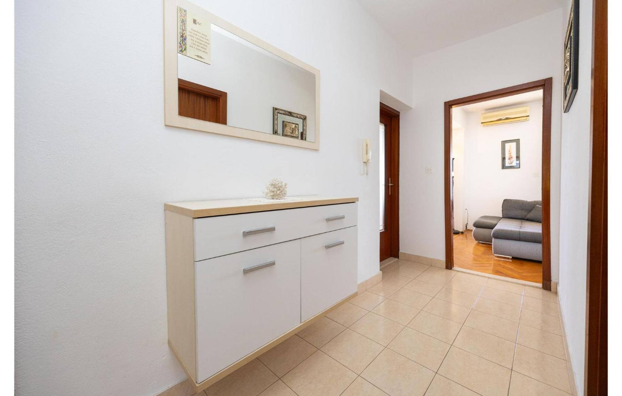 Beautiful Apartment In Trogir With Wifi Exteriér fotografie